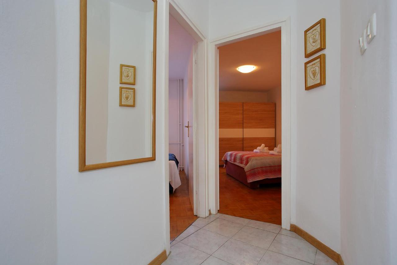 Apartment Maja *